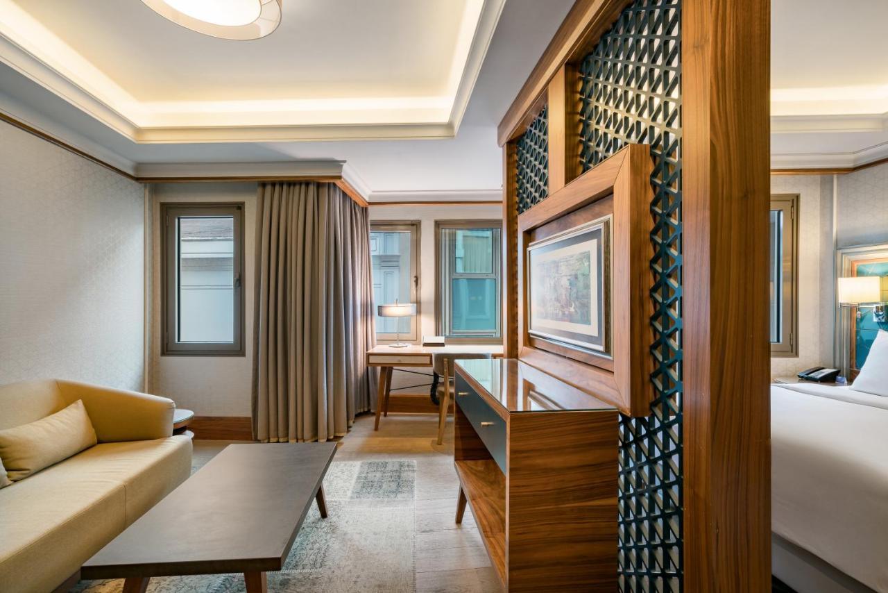Radisson Blu Bosphorus Hotel Istambul Exterior foto A suite at the hotel