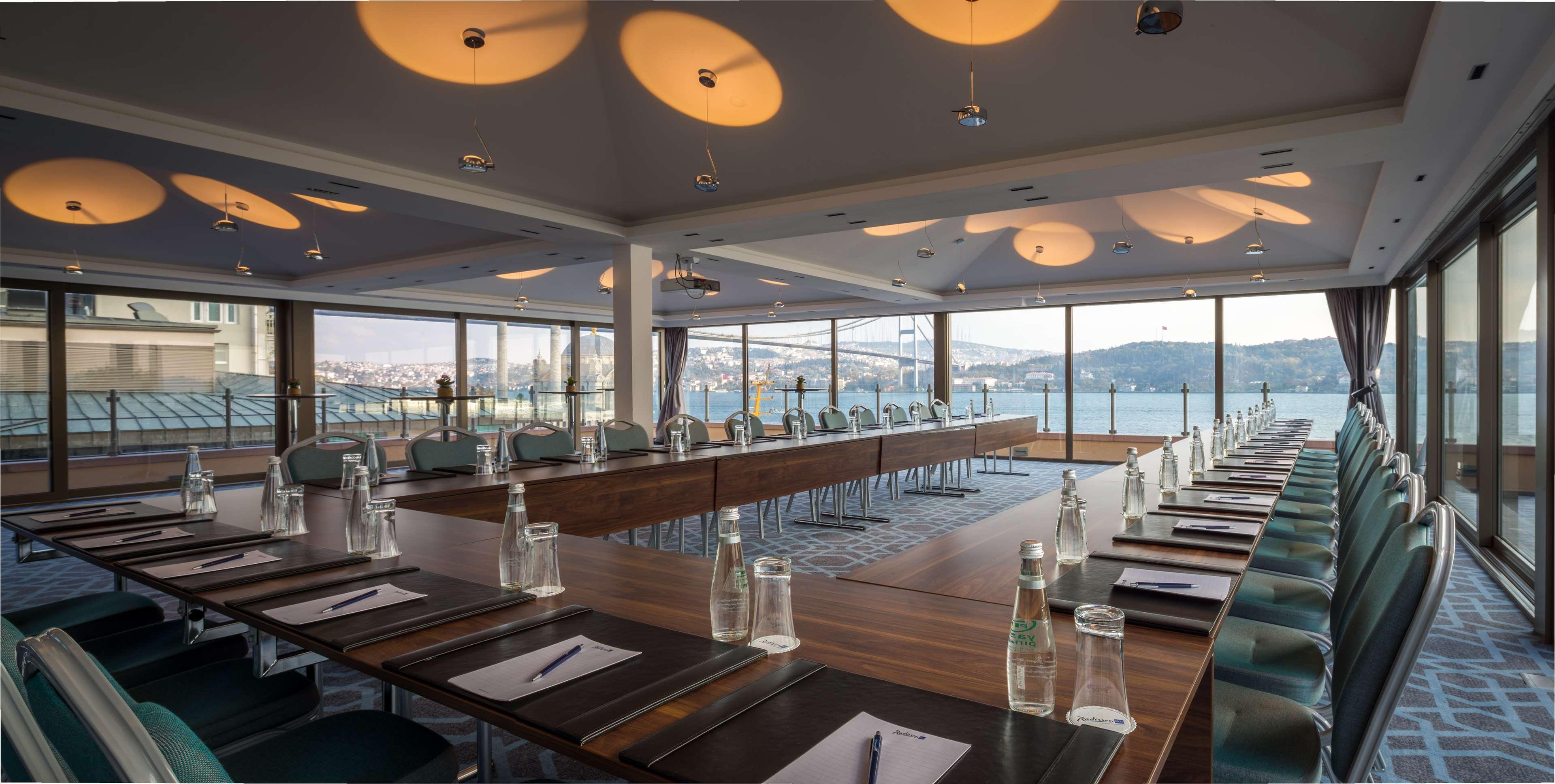 Radisson Blu Bosphorus Hotel Istambul Exterior foto The Westin Athens