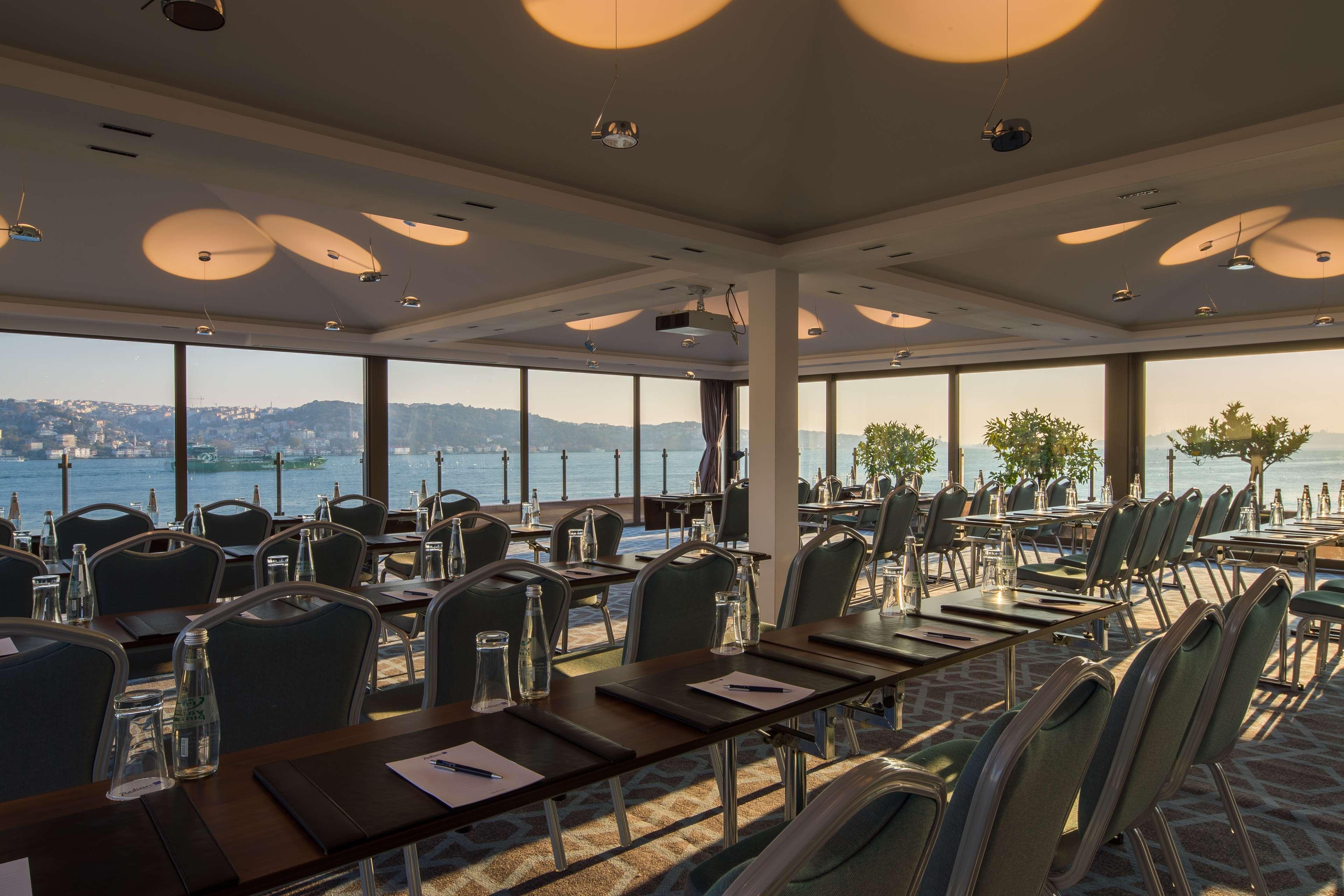 Radisson Blu Bosphorus Hotel Istambul Exterior foto The interior of the hotel